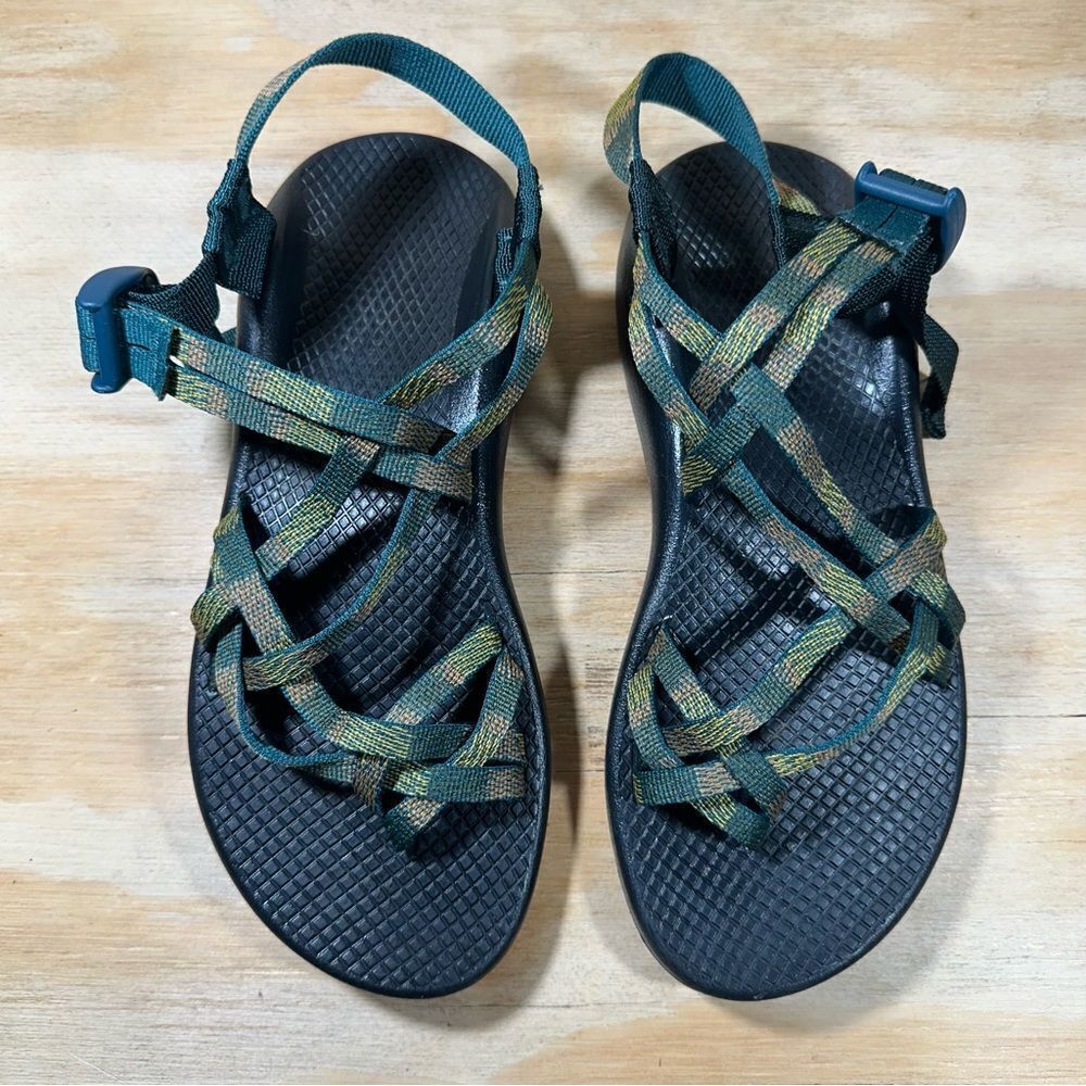 Chaco Multicolor Strappy Sandals Women’s Size 8 - Picture 2 of 9